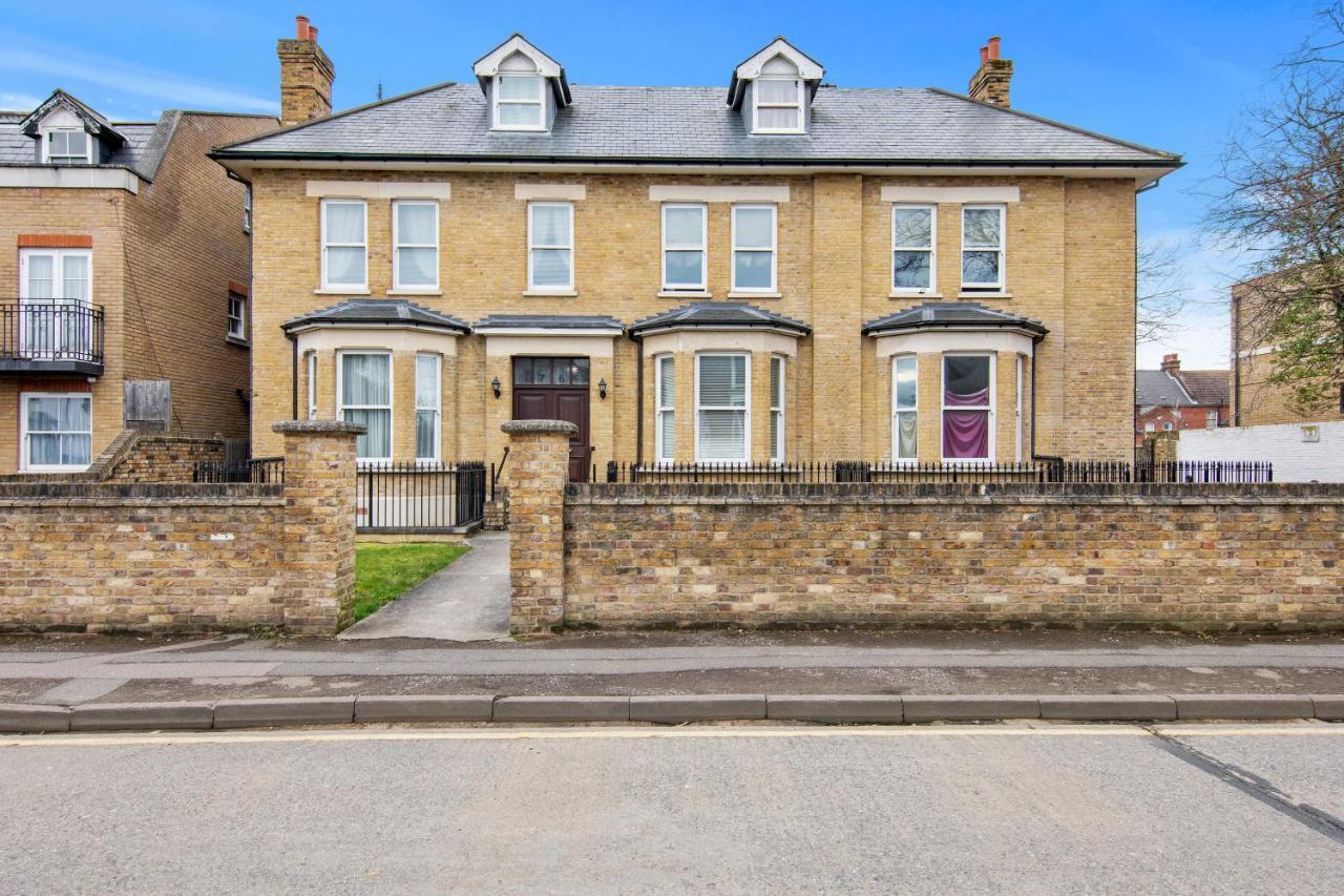 The Roost Group - Bedford House Apartments Gravesend Exterior photo